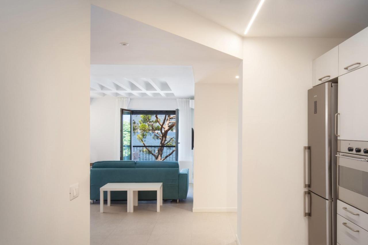 Apartment Azzurro Torri Del Benaco Ngoại thất bức ảnh