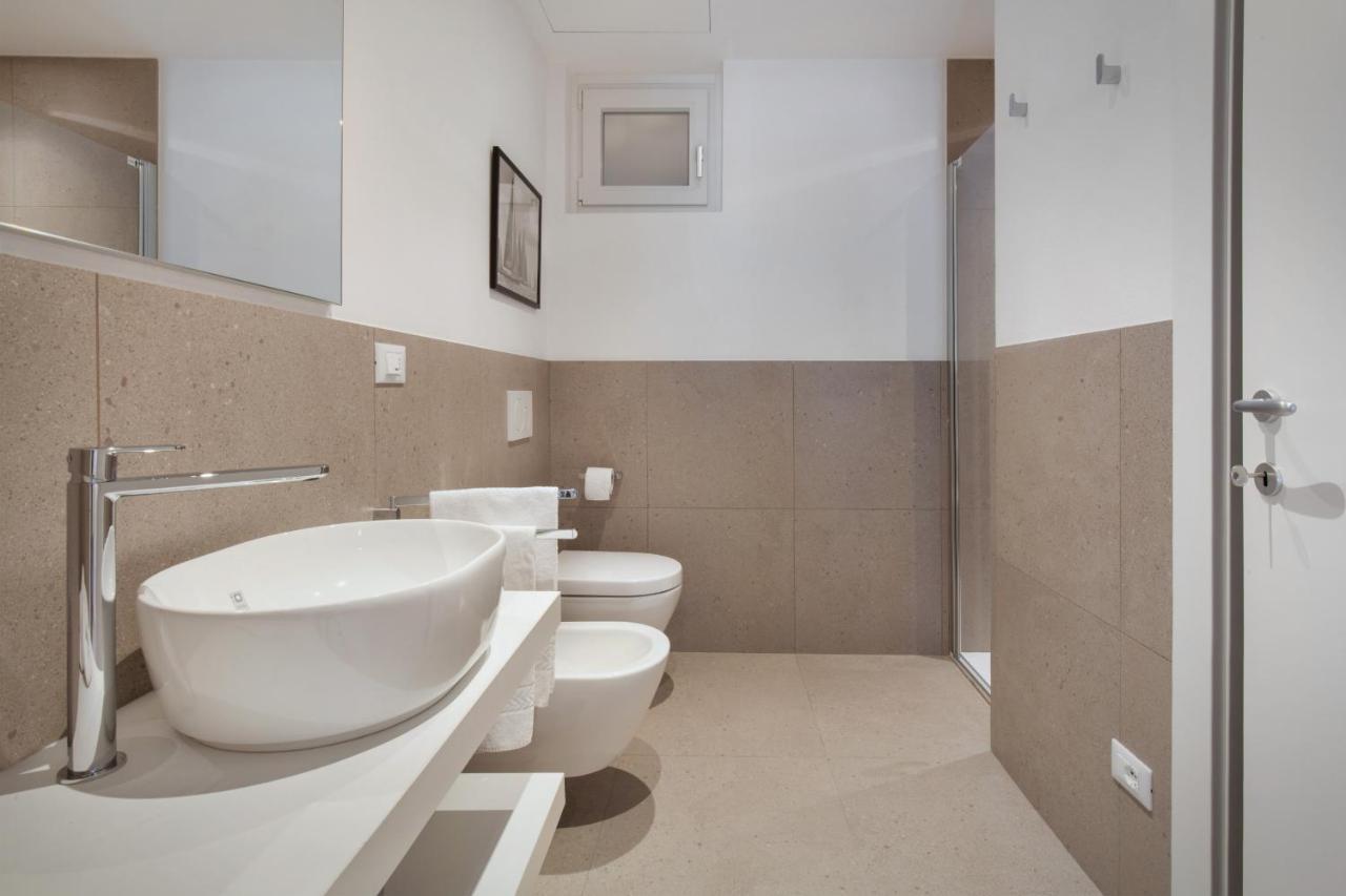 Apartment Azzurro Torri Del Benaco Ngoại thất bức ảnh